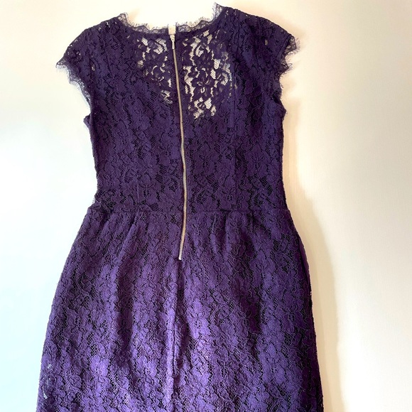 Knee length Size 4 Babaton Purple Lace Dress - Like New - Picture 4 of 5